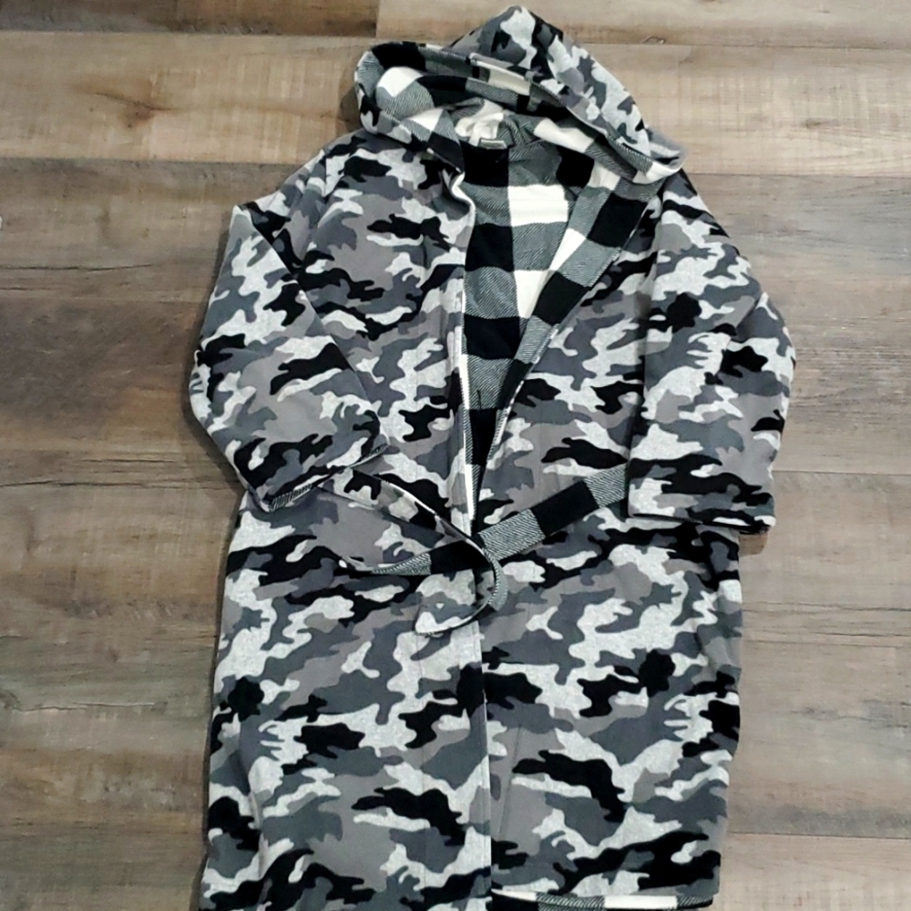 Tucker + Tate Gray Camo Kids Pajama Robe